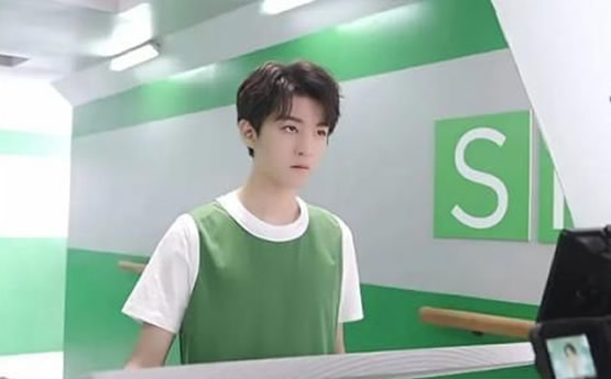 王俊凱楊超越一起的綜藝(楊超越王俊凱合作)