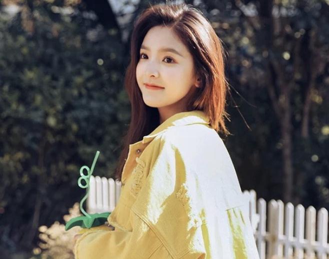 章若楠的眼睛(章若楠和金晨好像) 章若楠的眼睛(章若楠和金晨好像)