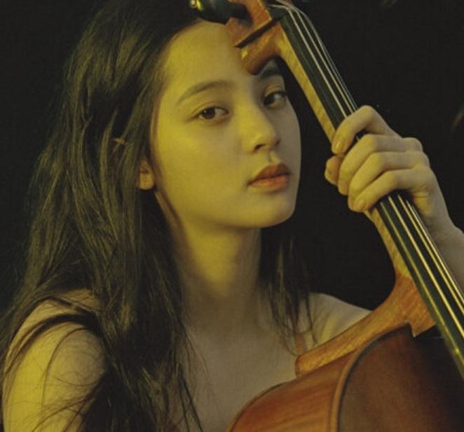 歐陽(yáng)娜娜翻車(chē),人設(shè)形象崩塌,她還會(huì)洗白嗎?(歐陽(yáng)娜娜現(xiàn)在還在讀伯克利嗎)