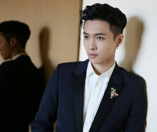 張藝興幾年出生，張藝興出道多少年