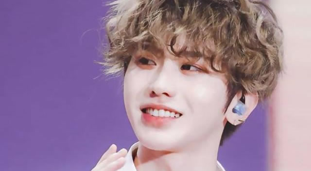 cp蔡徐坤和虞書(shū)欣(蔡徐坤承認(rèn)初吻在高一)