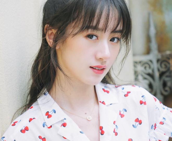 袁冰妍比張予曦好看(袁冰妍出道前)