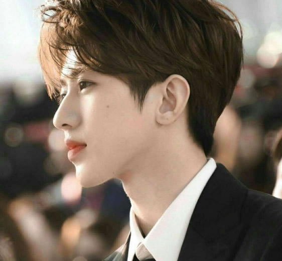 cp蔡徐坤和虞書(shū)欣(蔡徐坤承認(rèn)初吻在高一)